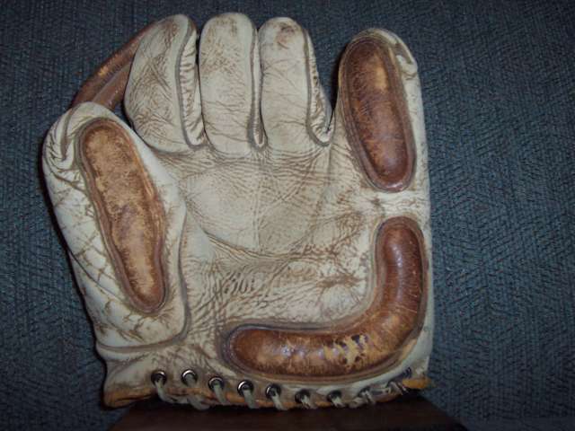 Ken Wel White Softball Glove 2 Front